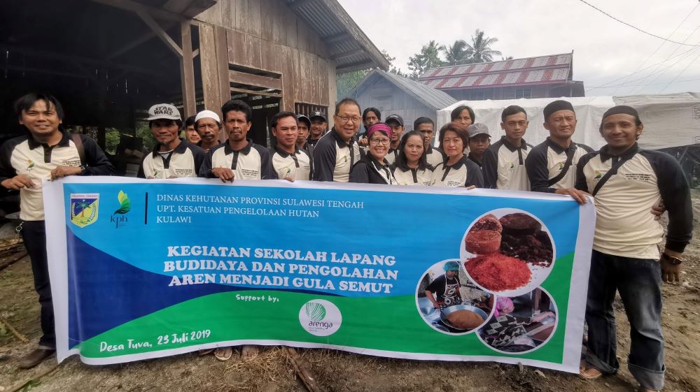 Pelatihan membuat gula semut aren organik di desa Tuva Sigi Sulawesi Tengah